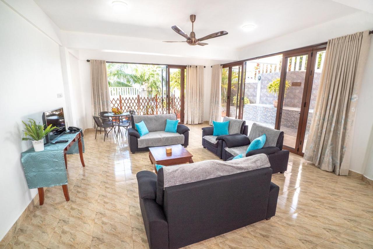 La Belle Residence Self Catering Accommodation Beau Vallon  Bagian luar foto