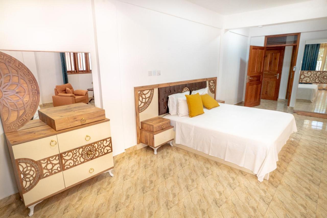 La Belle Residence Self Catering Accommodation Beau Vallon  Bagian luar foto
