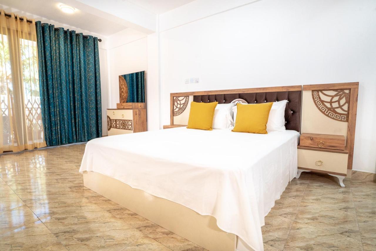 La Belle Residence Self Catering Accommodation Beau Vallon  Bagian luar foto