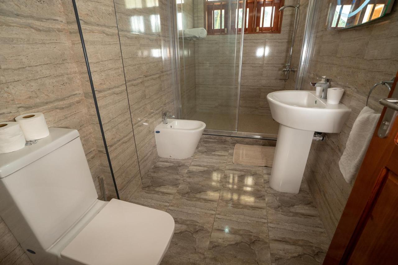 La Belle Residence Self Catering Accommodation Beau Vallon  Bagian luar foto