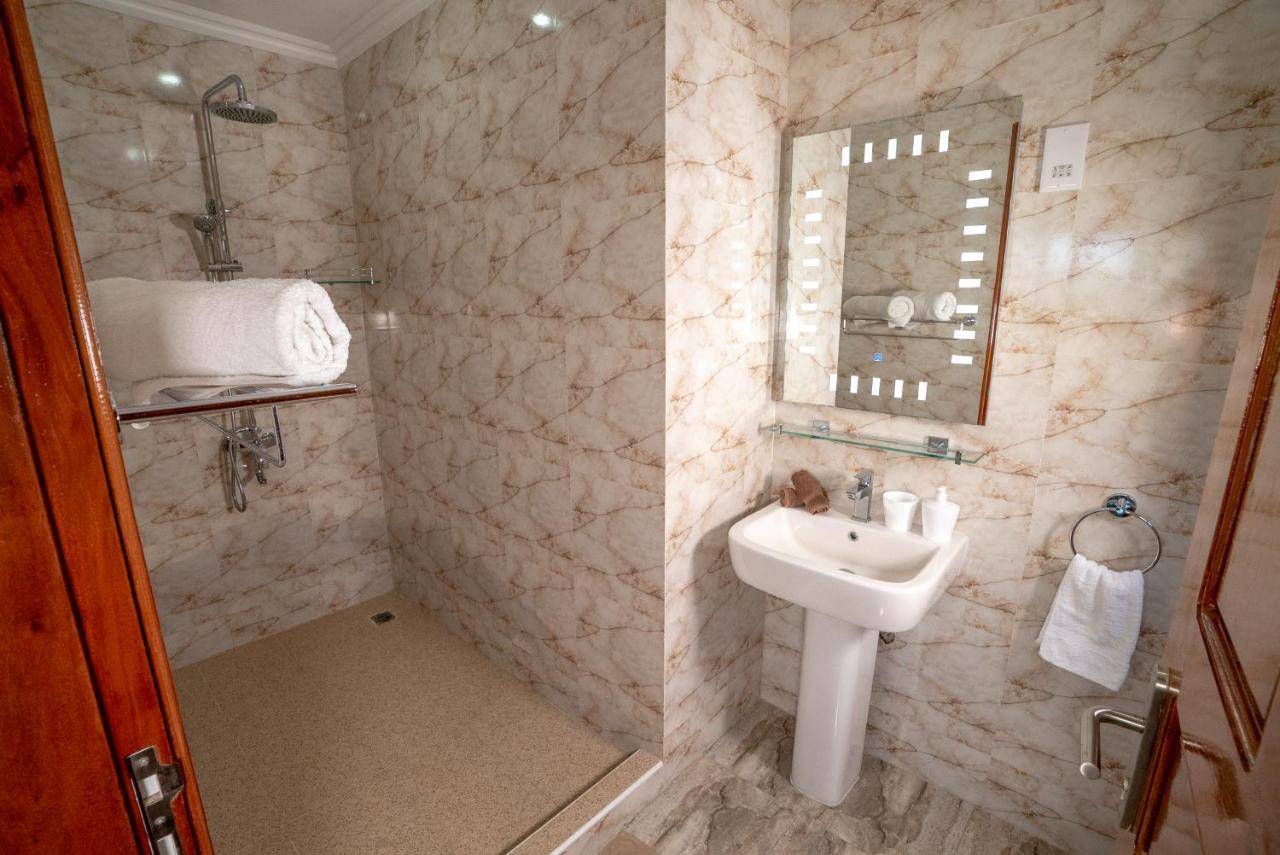 La Belle Residence Self Catering Accommodation Beau Vallon  Bagian luar foto