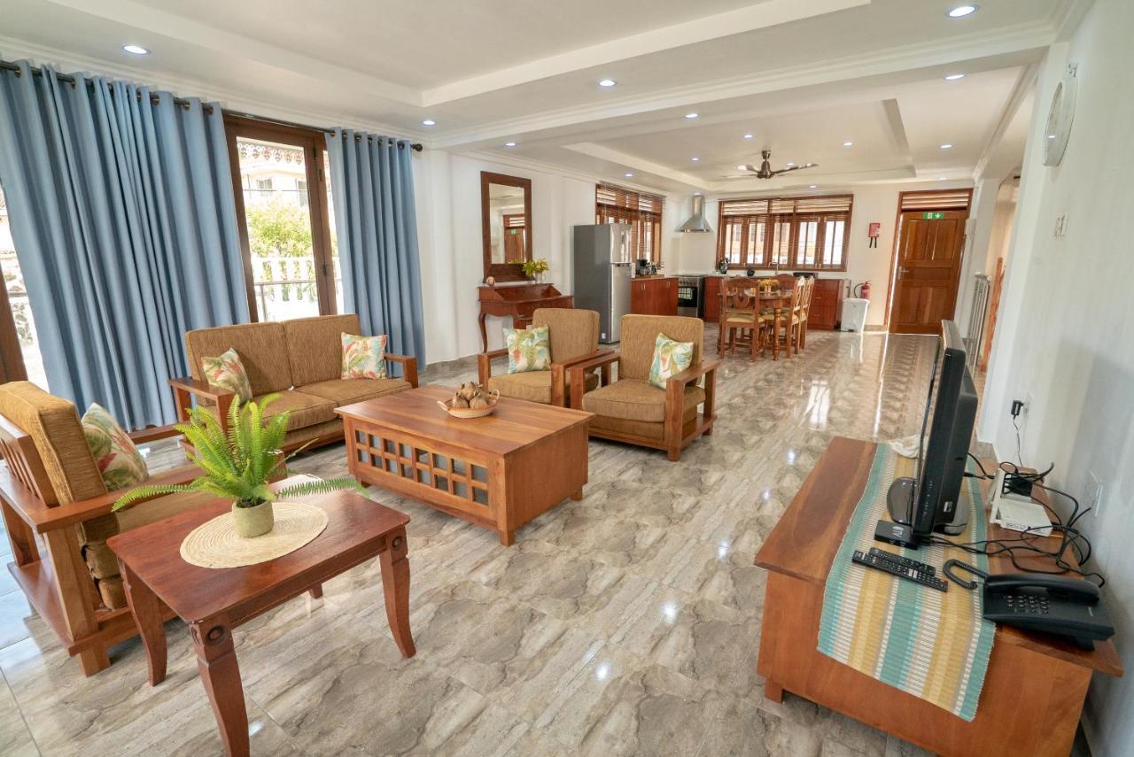 La Belle Residence Self Catering Accommodation Beau Vallon  Bagian luar foto